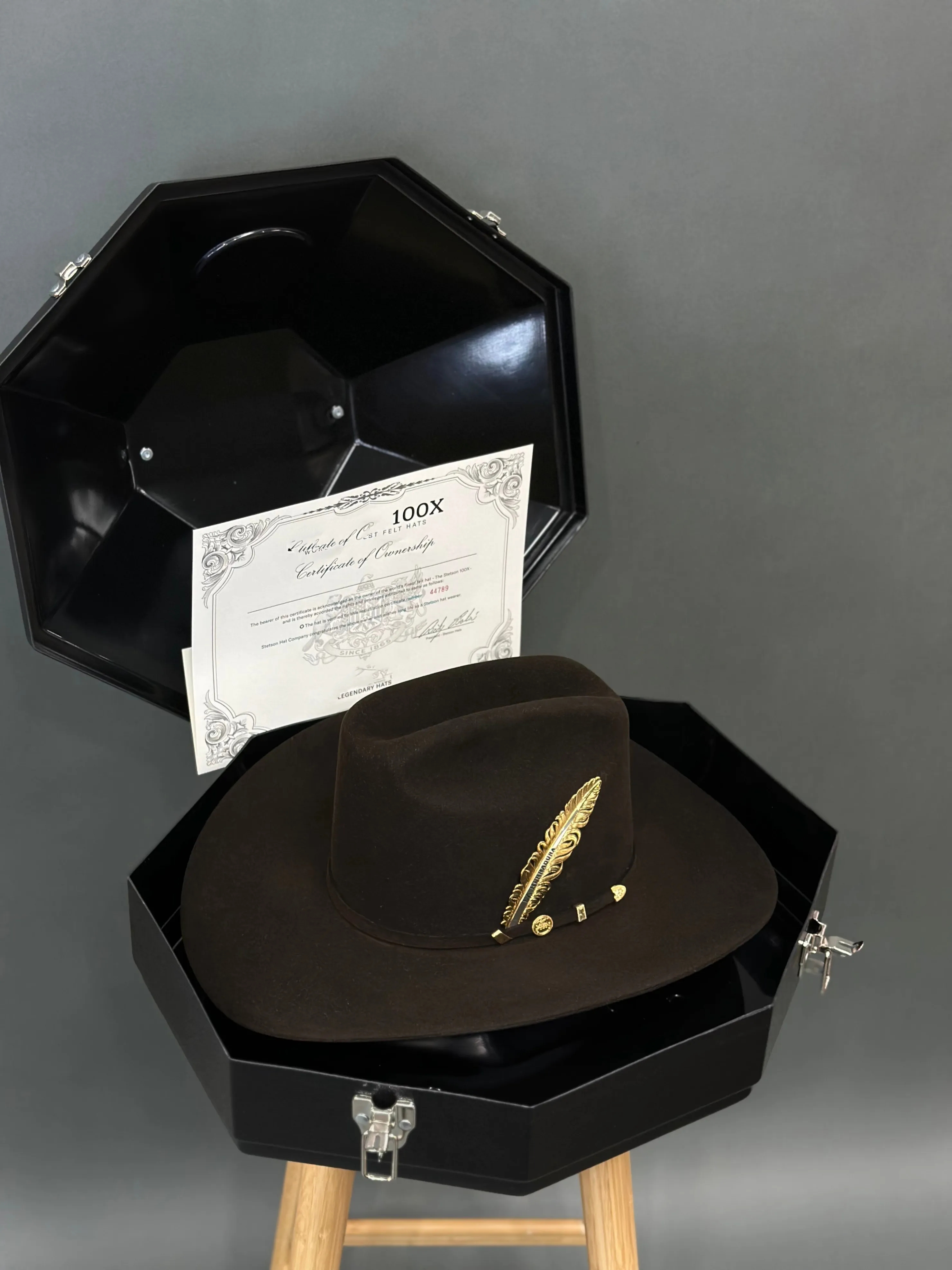 Cowboy Hat 100x Président Chocolate Copa Alta
