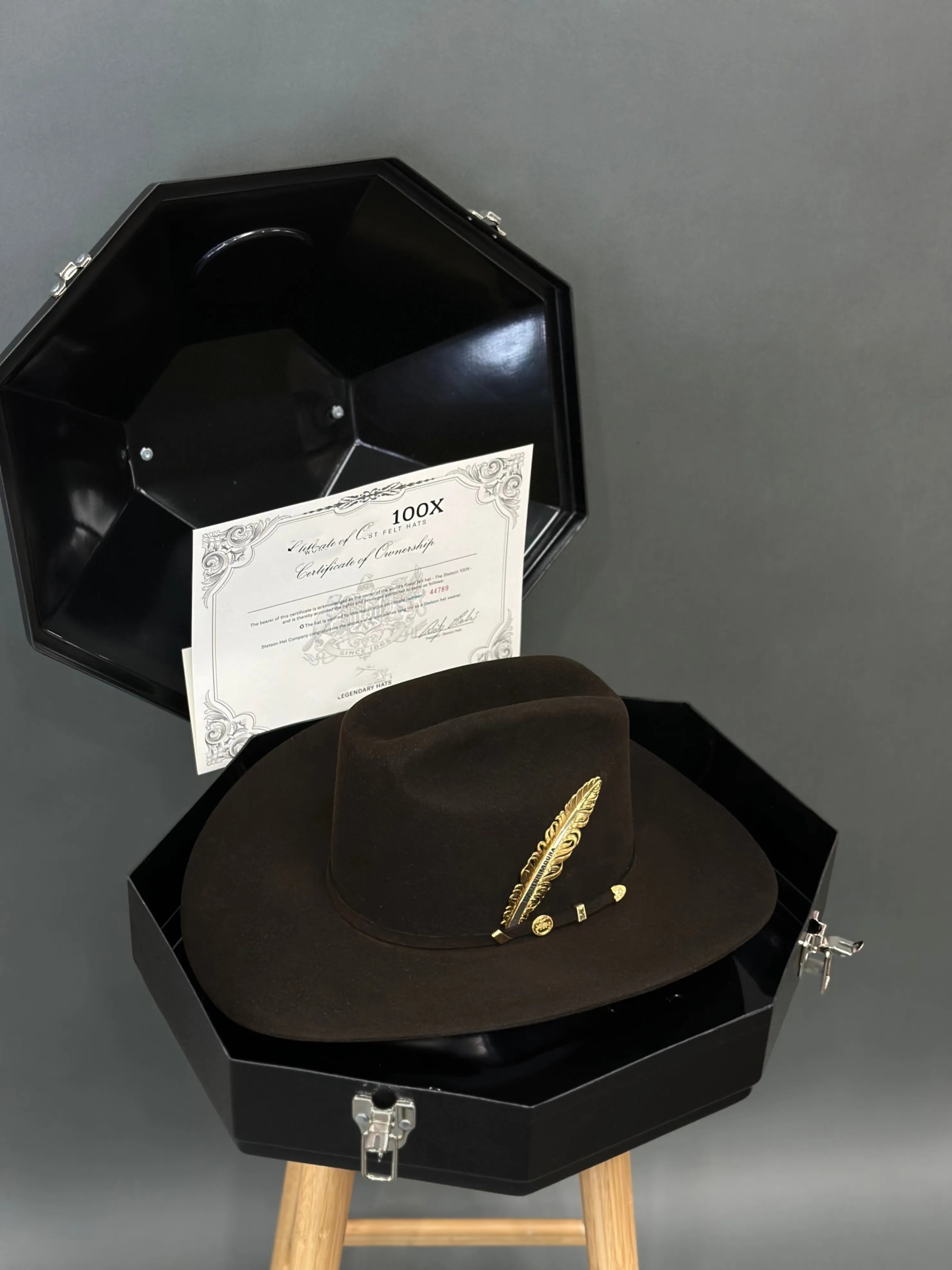 Cowboy Hat 100x Président Chocolate Copa Alta