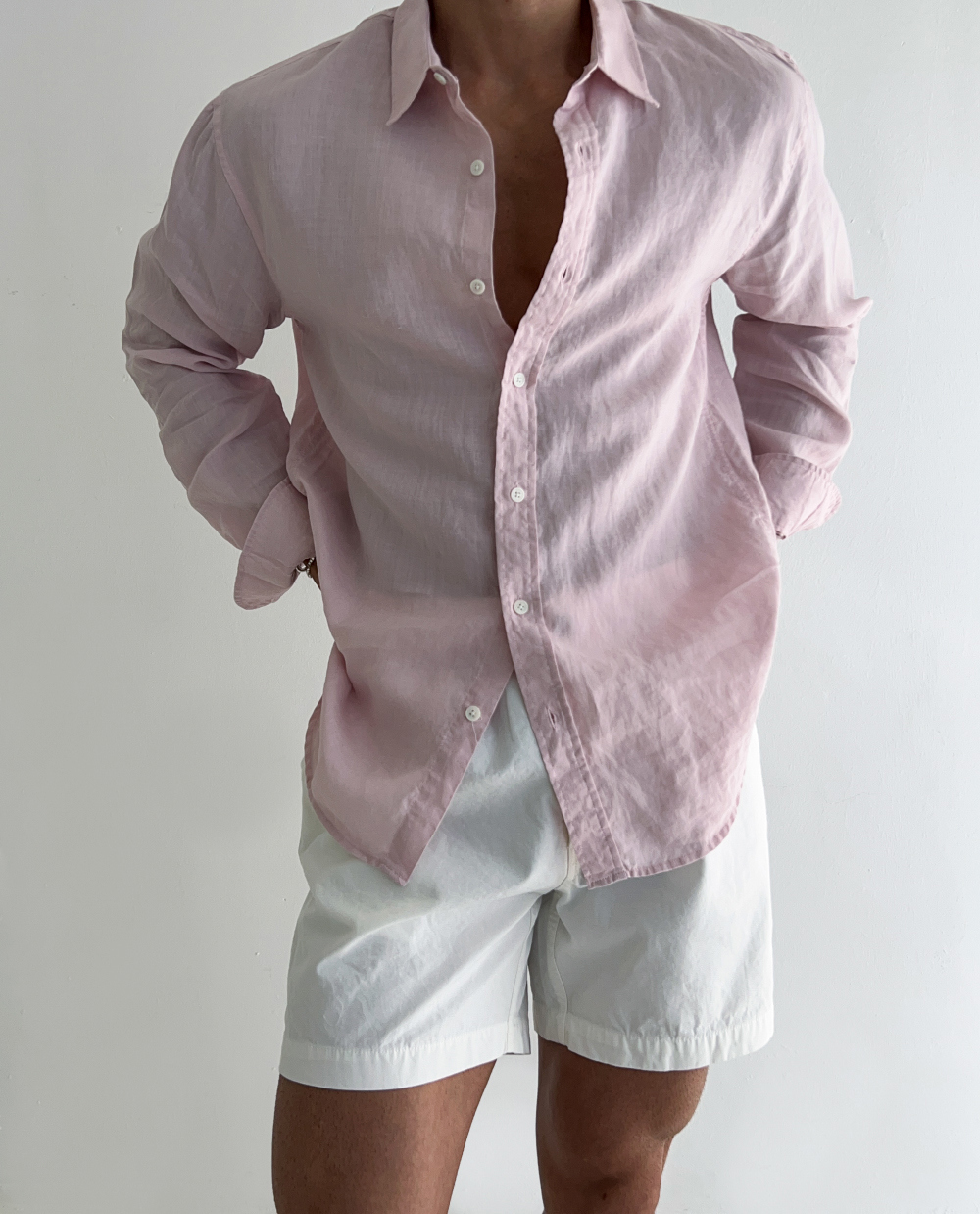 Chemise en lin unie simple pour l'été