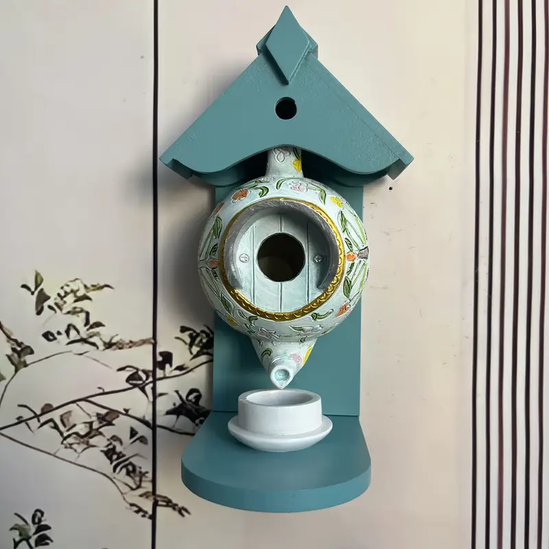 Charmig fågelmatare i harts med blått tak och blommönster 【Köp 2 gratis frakt】