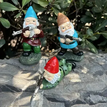 Drei Zwergensoldaten mit AK-47-Gewehren【2 kaufen, versandkostenfrei】