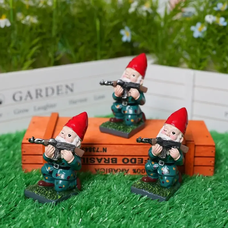 Drei Zwergensoldaten mit AK-47-Gewehren【2 kaufen, versandkostenfrei】