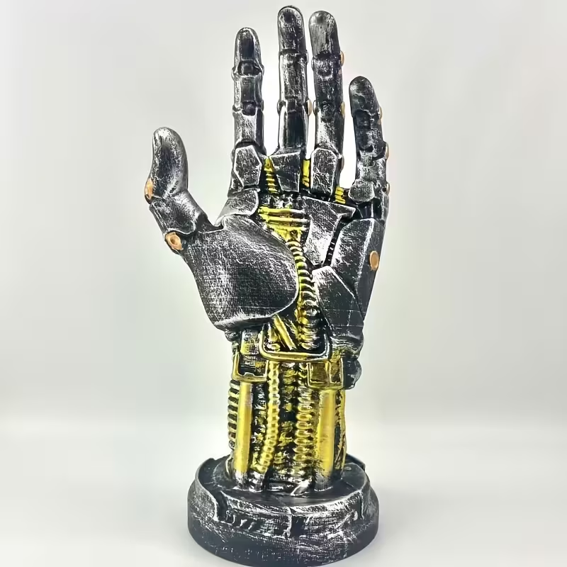 Cyberpunk-Statue aus mechanischem Arm