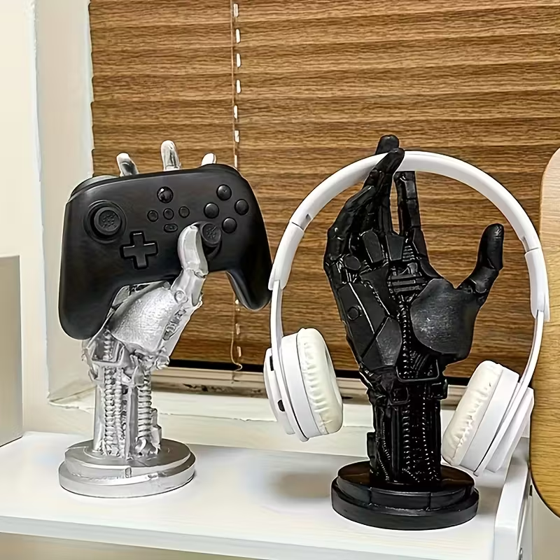 Cyberpunk-Statue aus mechanischem Arm