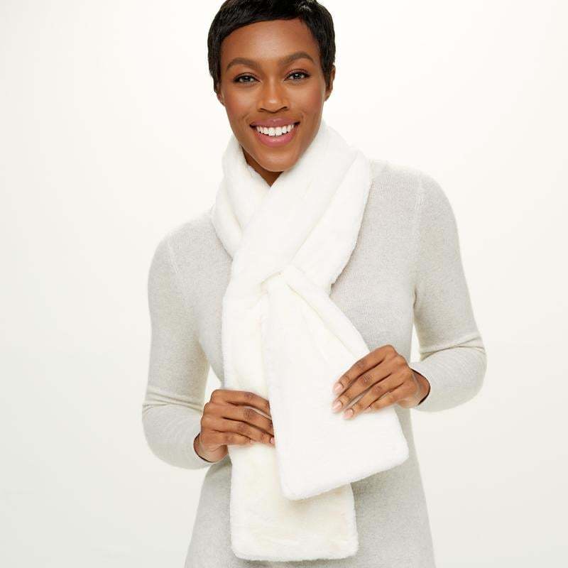 ❄️ Faux-Fur Pull-Through Scarf with Hidden Pocket