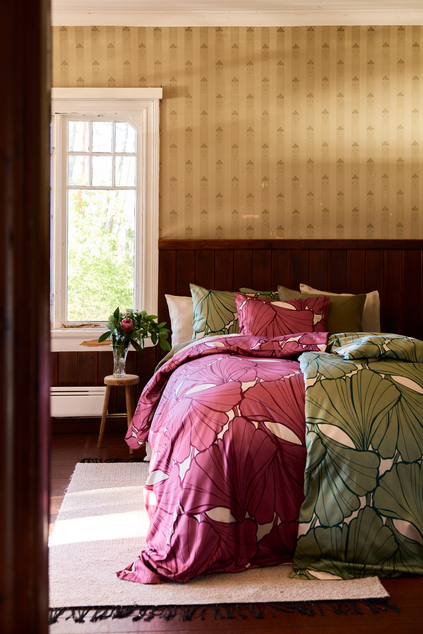 Lilia Satiinipussilakanasetti-Finlayson