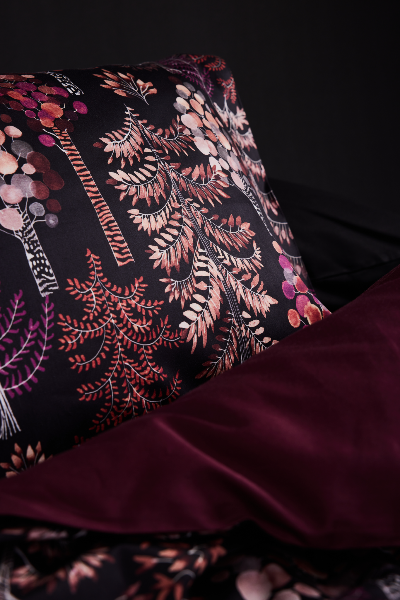 Sadussa satiinipussilakanasetti-Finlayson