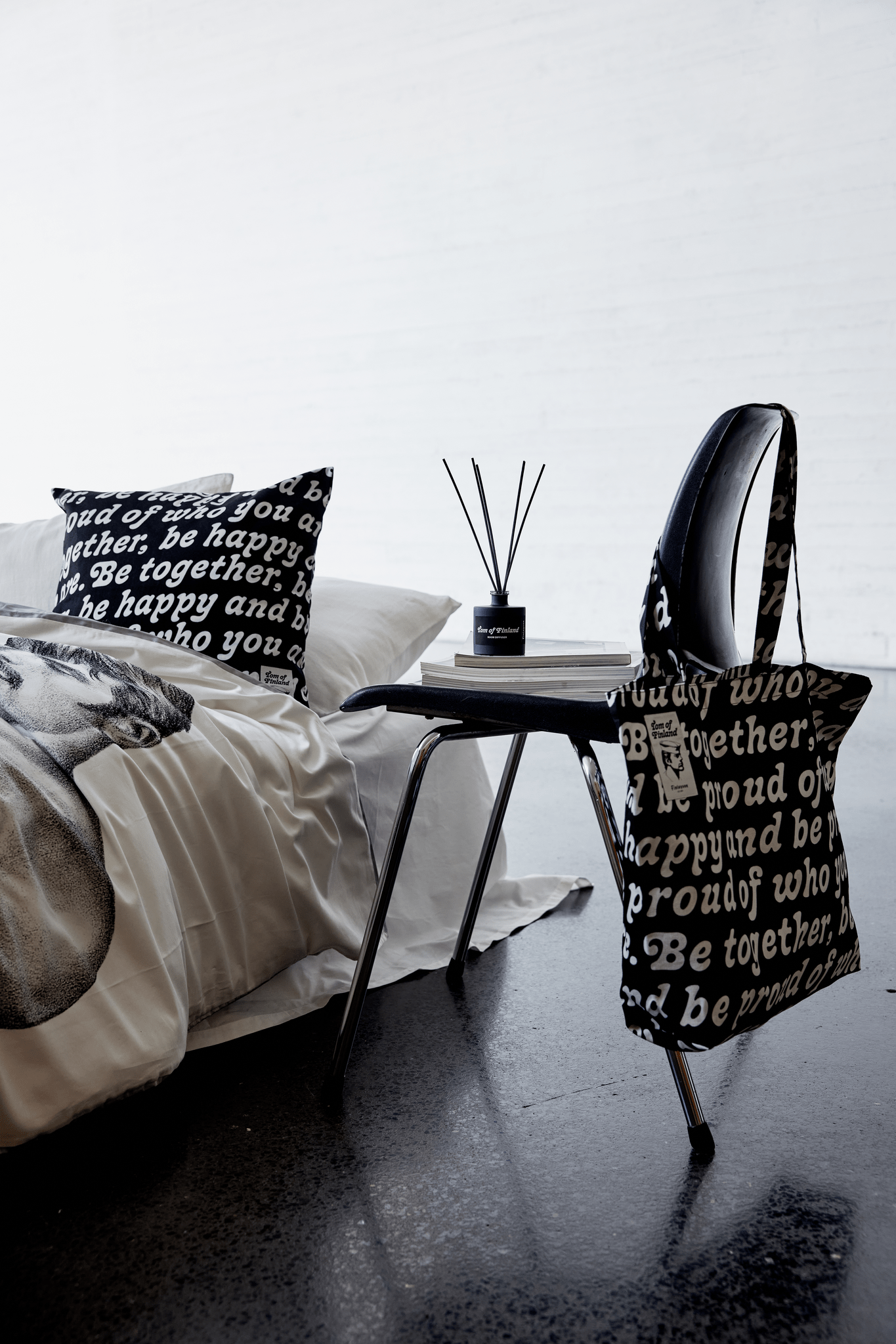 Tom of Finland Proud Koristetyynynpäällinen-Finlayson