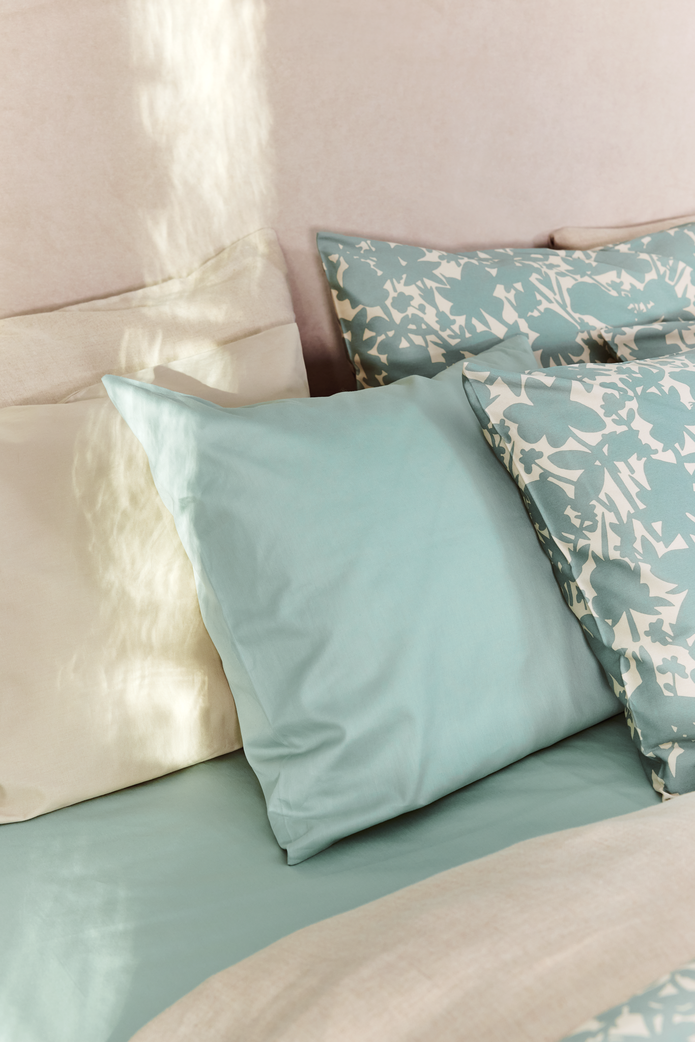 Yksivärinen satiinialuslakana-Finlayson