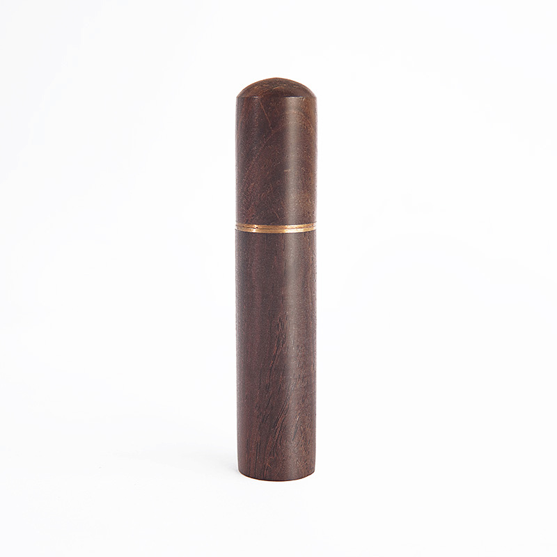 Coffee distribution needle and filter paper