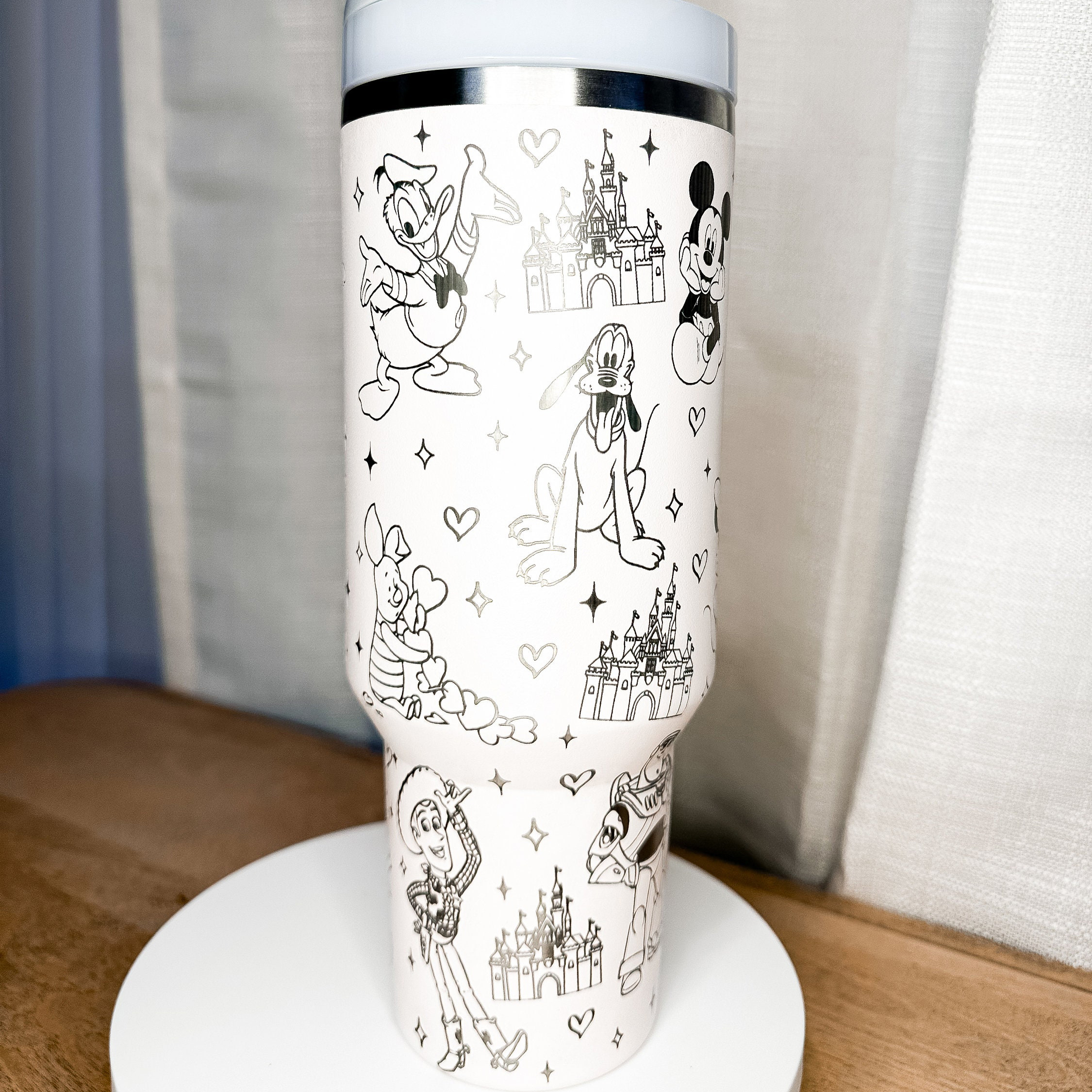 DS Characters Quencher H2.0 FlowState? Tumbler | 30/40 OZ