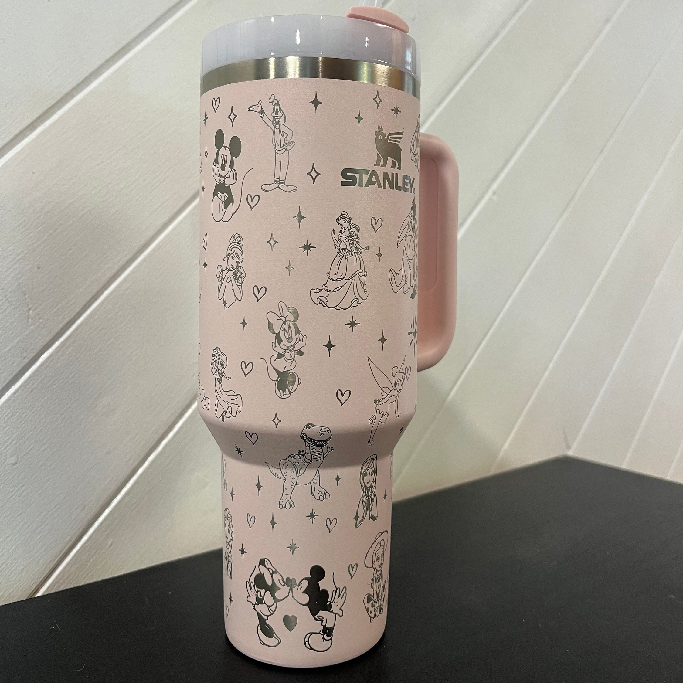 DS Characters Quencher H2.0 FlowState? Tumbler | 30/40 OZ