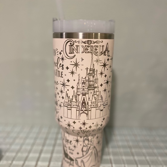 Cindethtrella Quencher H2.0 FlowState? Tumbler | 30/40 OZ