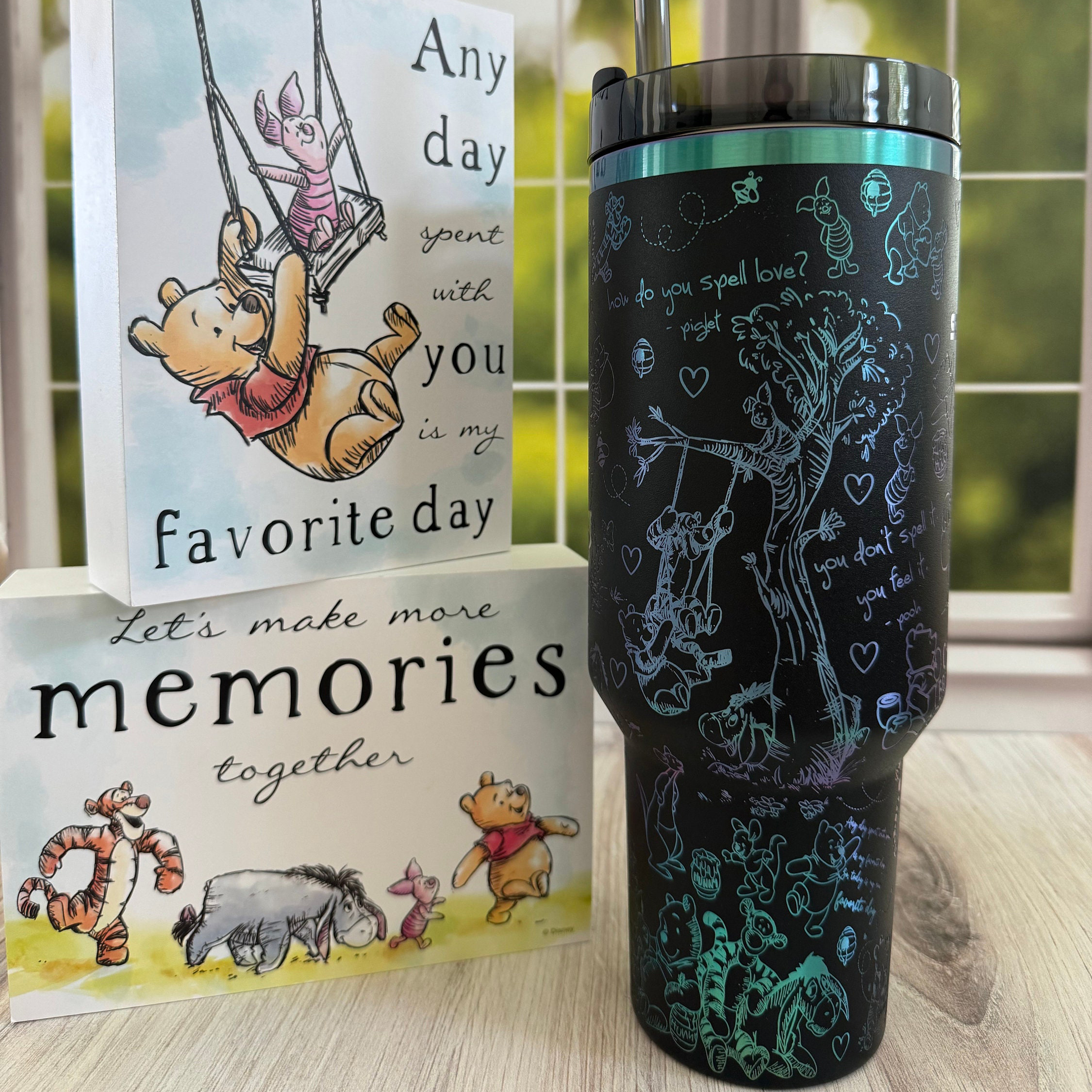 Pothtoh The Winthtnie Quencher H2.0 FlowState? Tumbler | 40 OZ