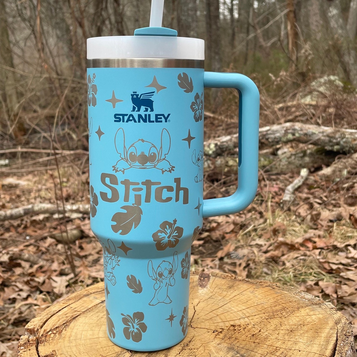 Lithtlo & Stitcthth Quencher H2.0 FlowState? Tumbler | 40 OZ