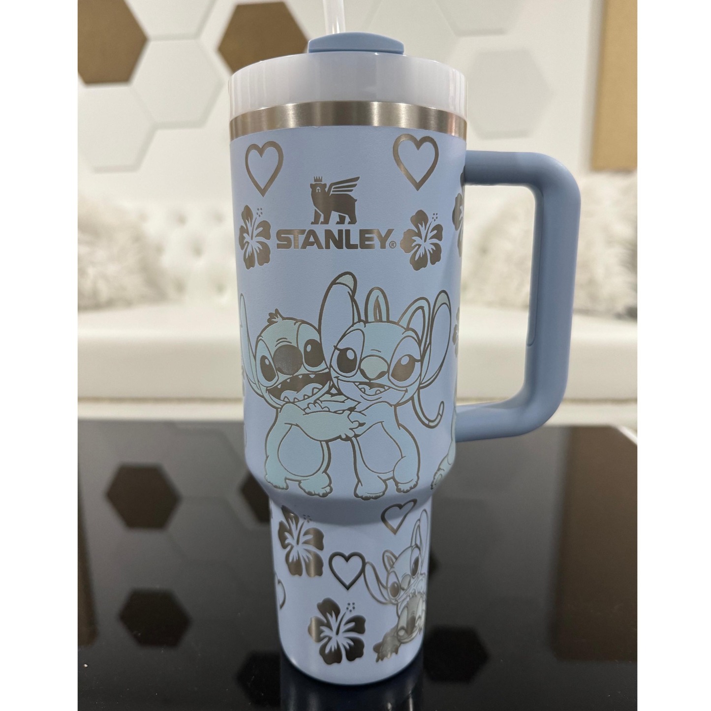 Lithtlo & Stitcthth Quencher H2.0 FlowState? Tumbler | 40 OZ