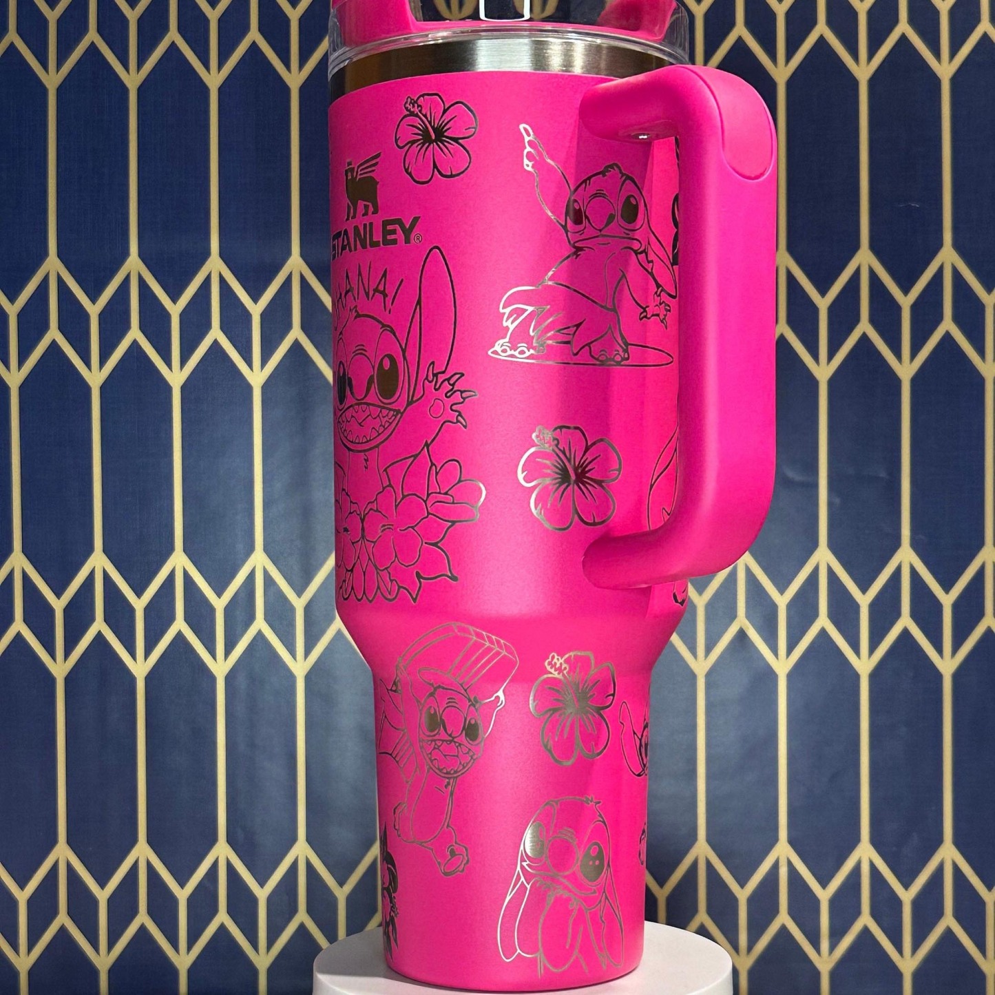 Lithtlo & Stitcthth Quencher H2.0 FlowState? Tumbler | 40 OZ