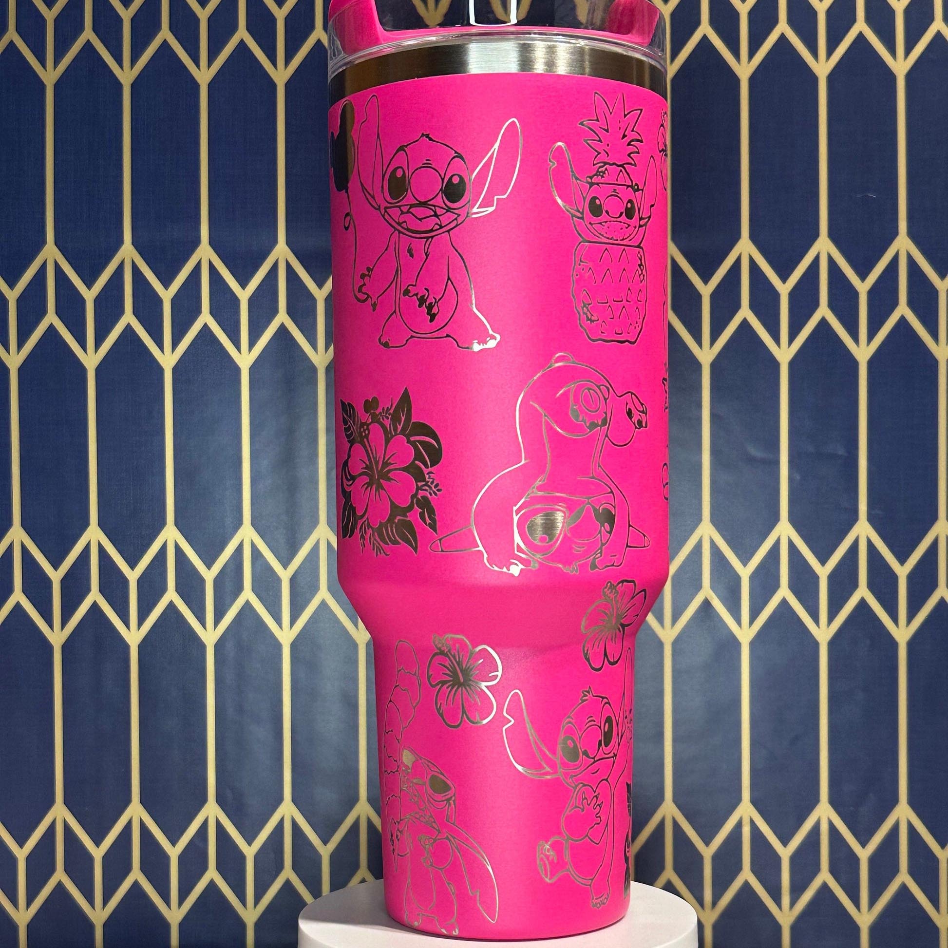 Lithtlo & Stitcthth Quencher H2.0 FlowState? Tumbler | 40 OZ