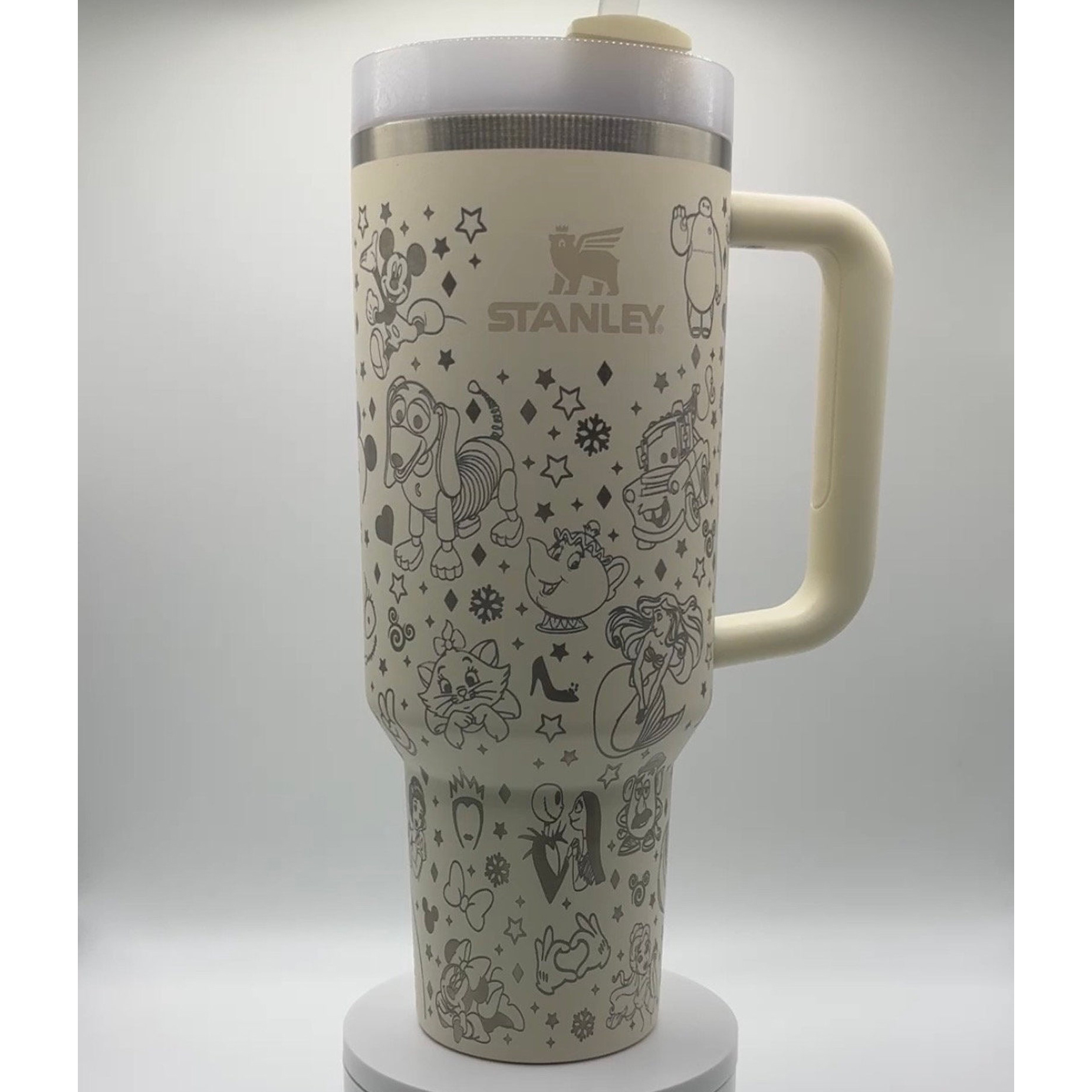 DS Characters Quencher H2.0 FlowState? Tumbler | 30/40 OZ