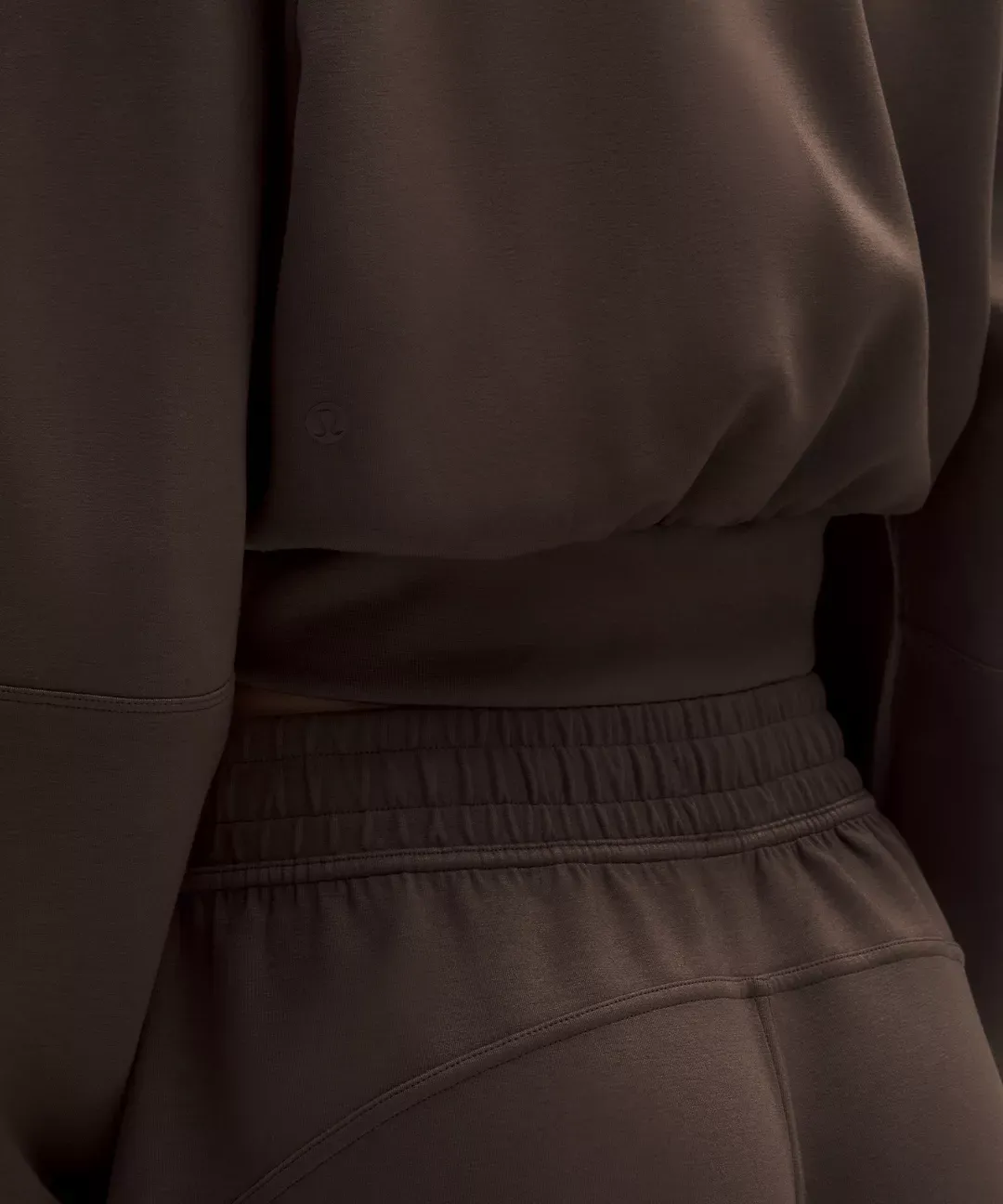 Smooth Spacer Cropped Pullover Wash