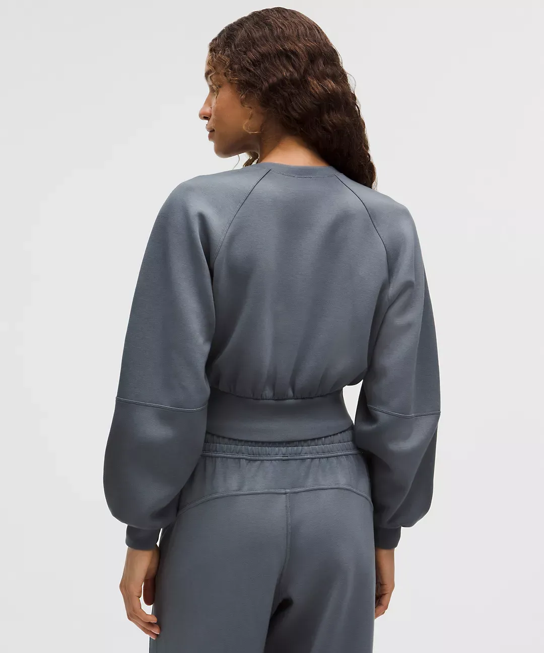 Smooth Spacer Cropped Pullover Wash