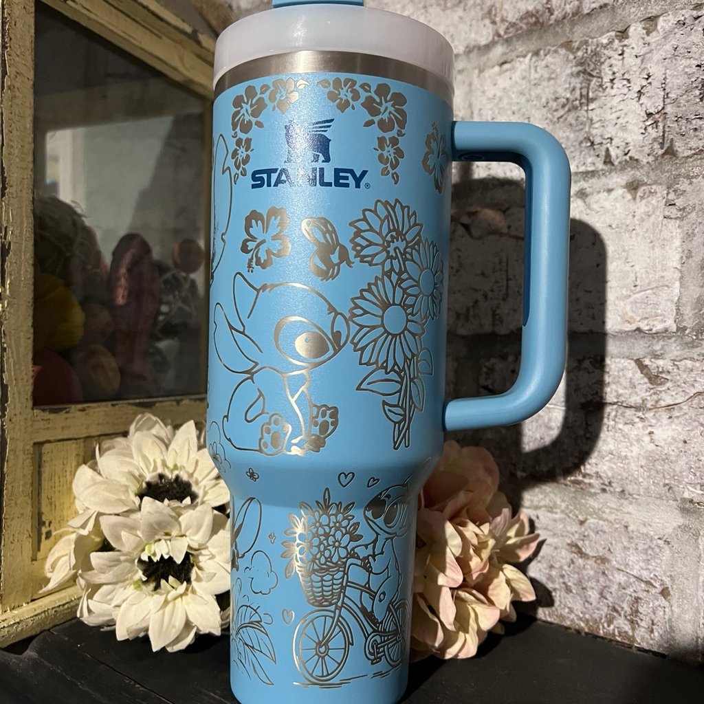 Lithtlo & Stitcthth Quencher H2.0 FlowState? Tumbler | 40 OZ
