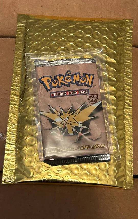Premium Pthtokemon Mystery Box
