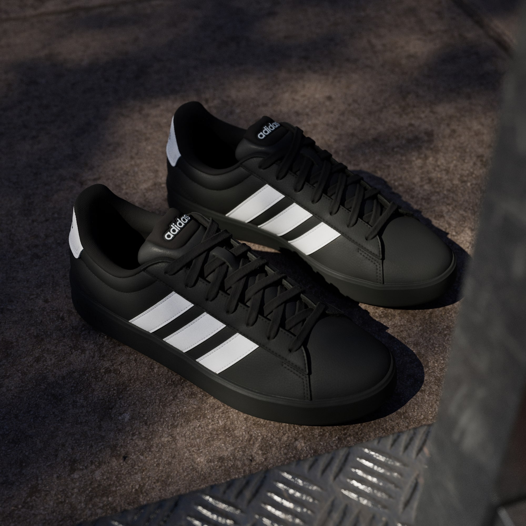 Men's adithtdas Grand Court 3.0 Shoes