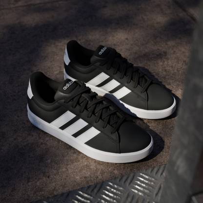 Men's adithtdas Grand Court 3.0 Shoes