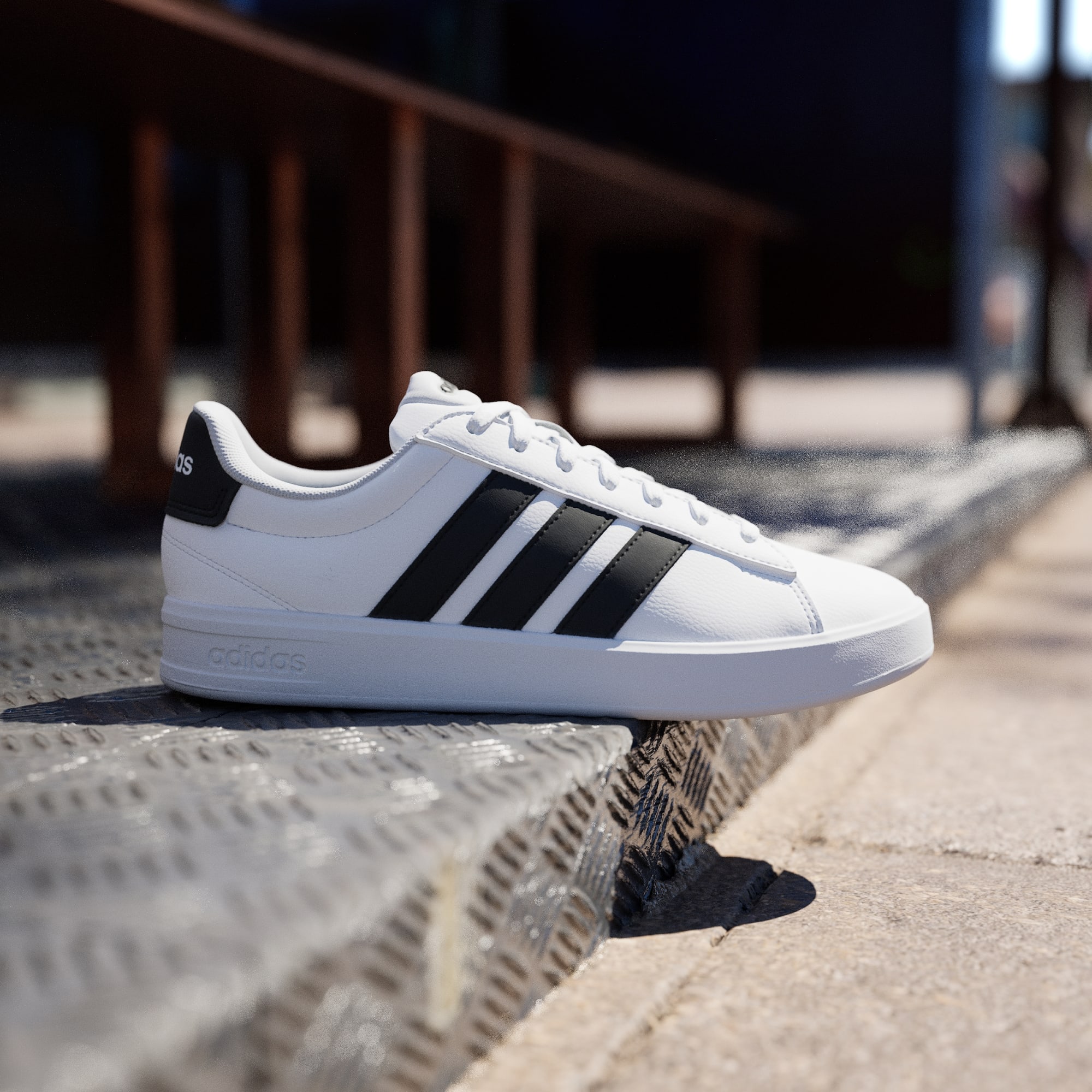 Men's adithtdas Grand Court 3.0 Shoes