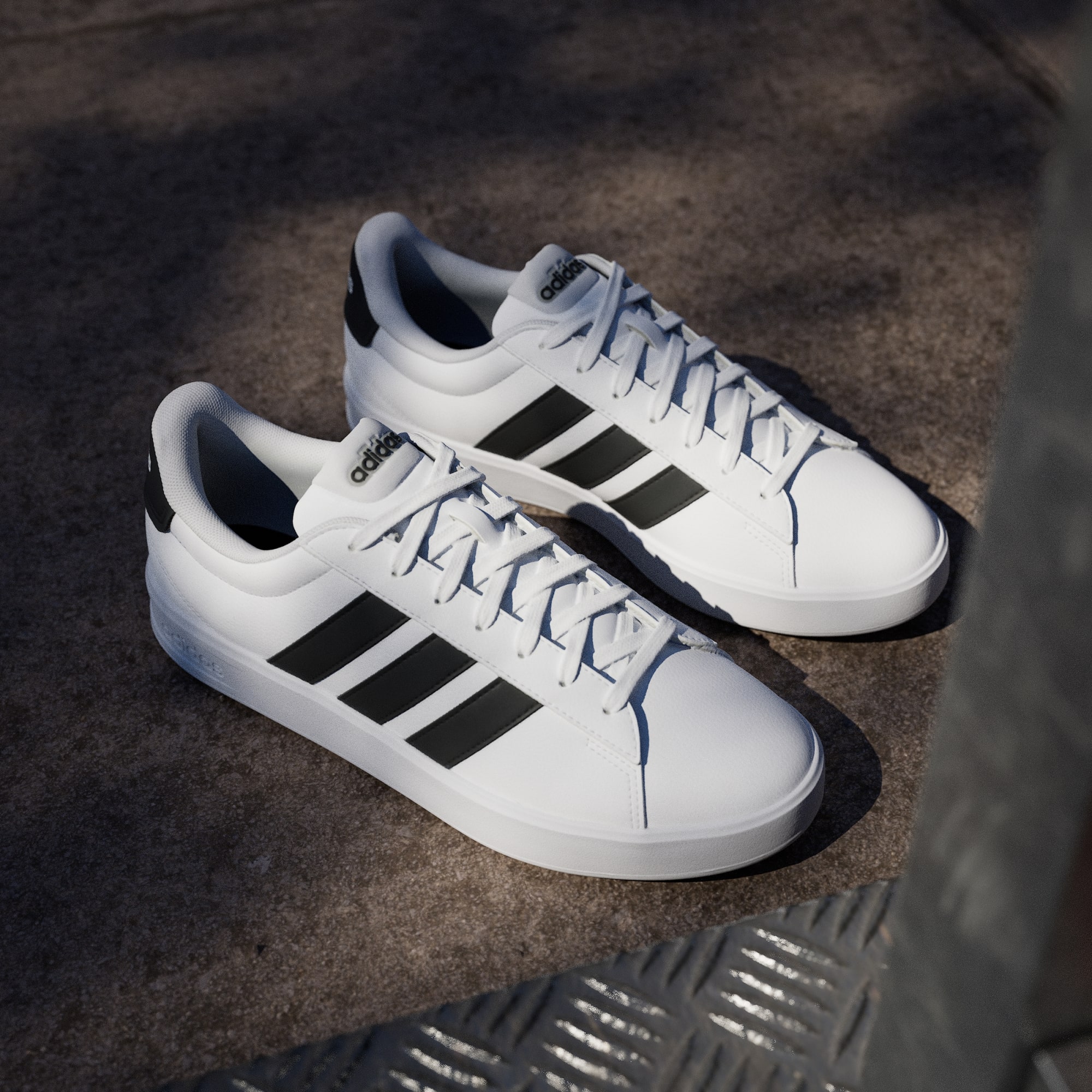 Men's adithtdas Grand Court 3.0 Shoes