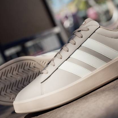Men's adithtdas Grand Court 3.0 Shoes