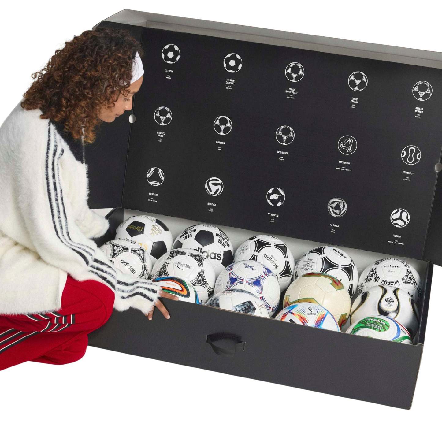 Adithtdas FIFthtA Wothtrld Cuthtp™ Historical Club Ball Set