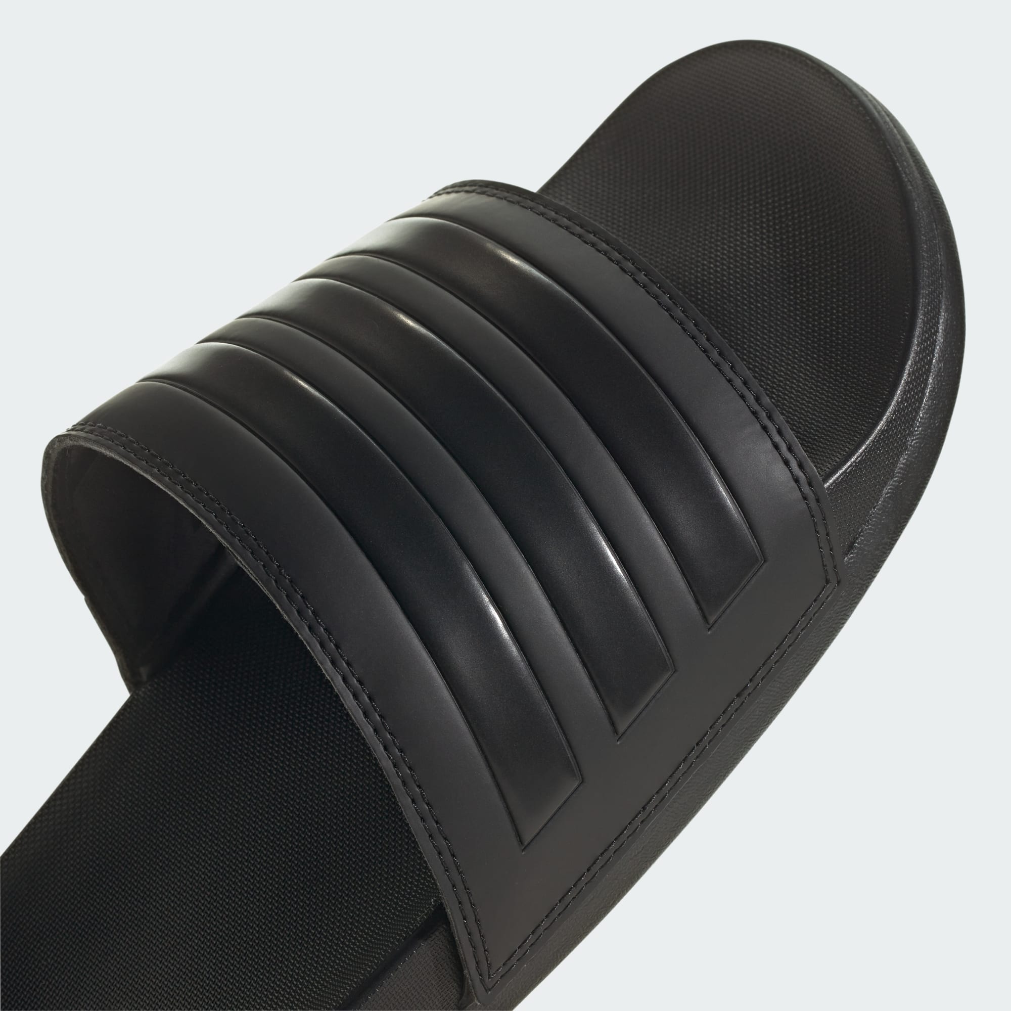Men's adithtdas Adilette Comfort Slides