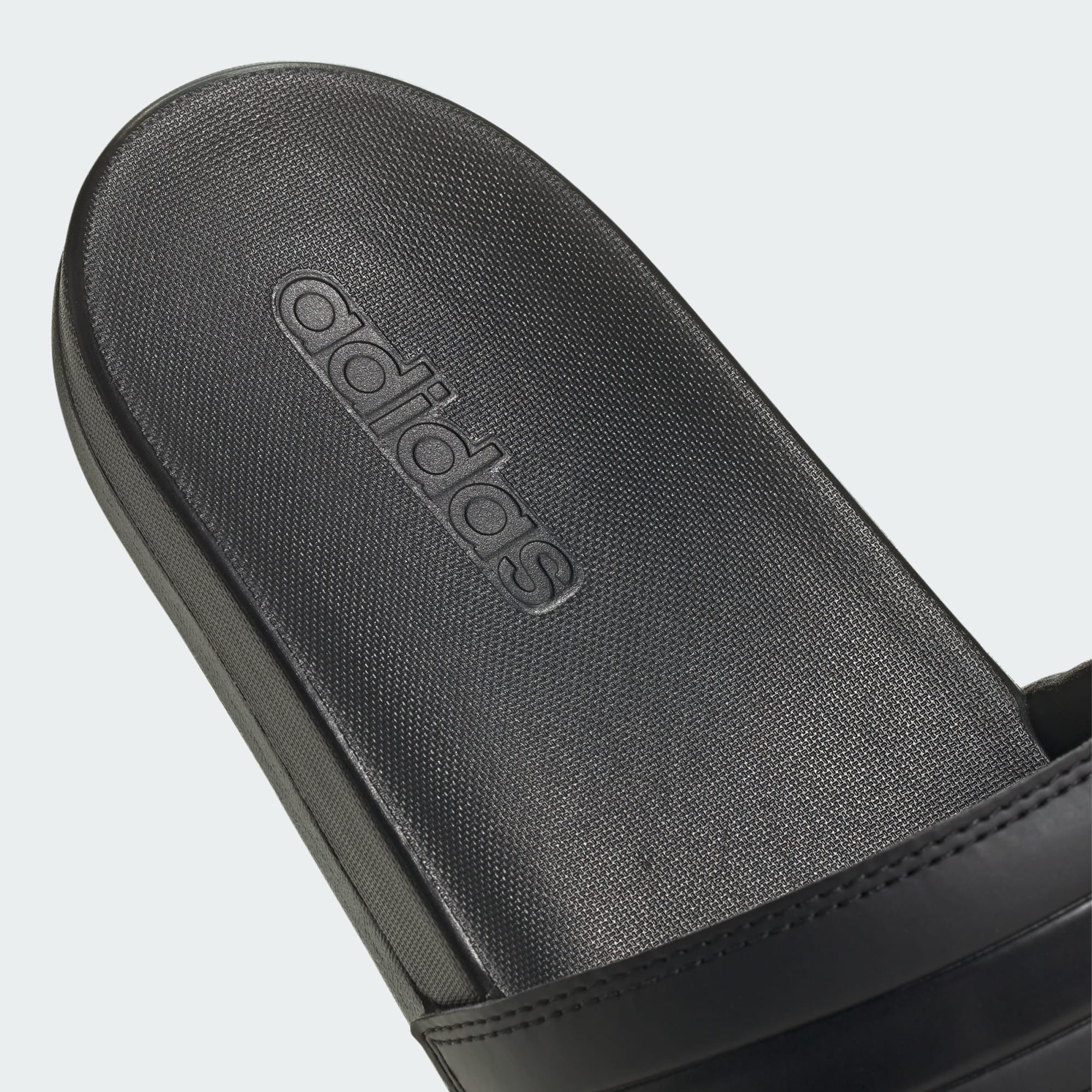 Men's adithtdas Adilette Comfort Slides