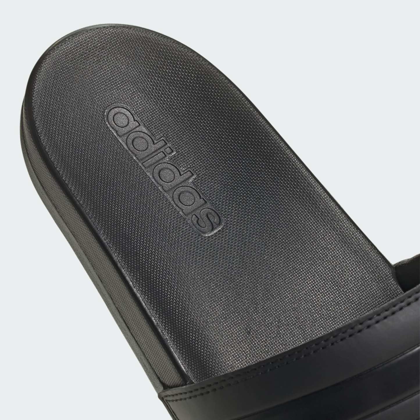 Men's adithtdas Adilette Comfort Slides