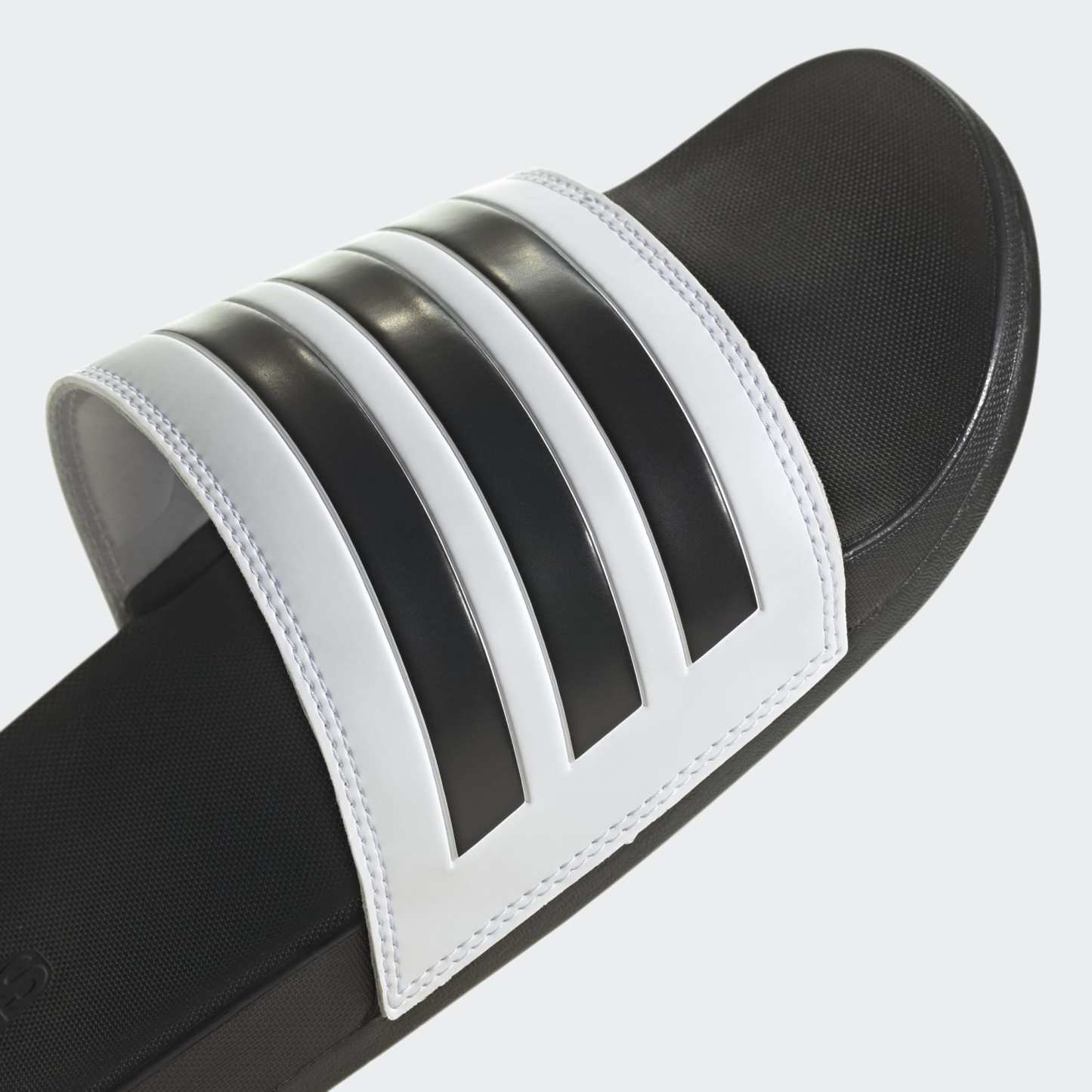 Men's adithtdas Adilette Comfort Slides