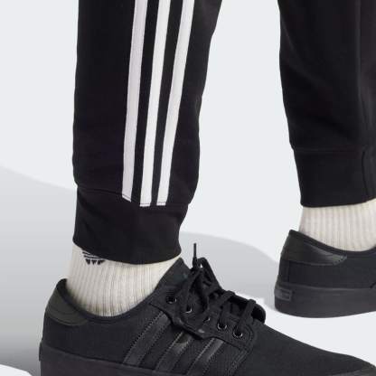 Men's adithtdas Adicolor 3-Stripes Pants