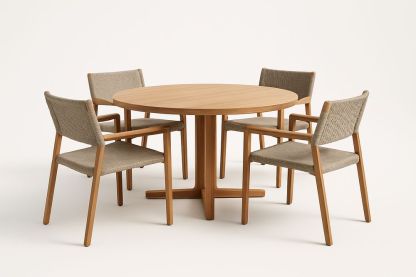 Table en bois avec 4 chaises en tissu beige-Nordlinea