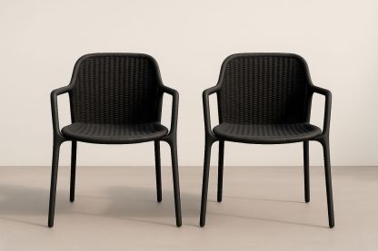 Lot de 2 chaises avec accoudoirs en plastique noir 81 cm-Nordlinea