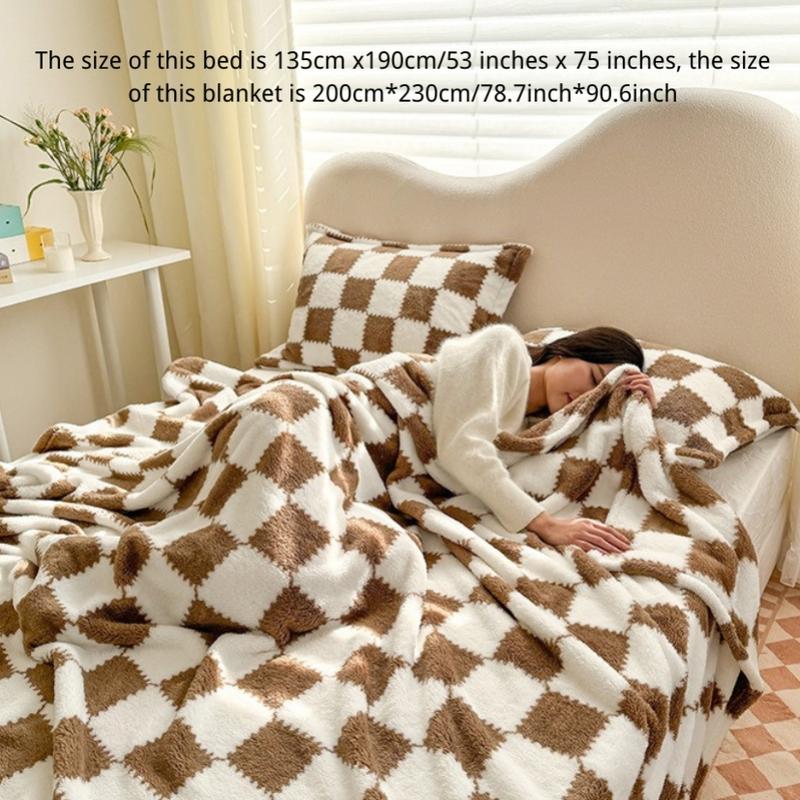 Checkerboard Pattern Blanket, 1 Count 350gsm Soft Comfortable Throw Blanket, Flannel Fleece Blanket, Breathable Soft Blanket, Room Accessories Warm Napping Blanket for Home Office Travel, Bedroom Refresh Decor, Room Accessories, Soft Blankets