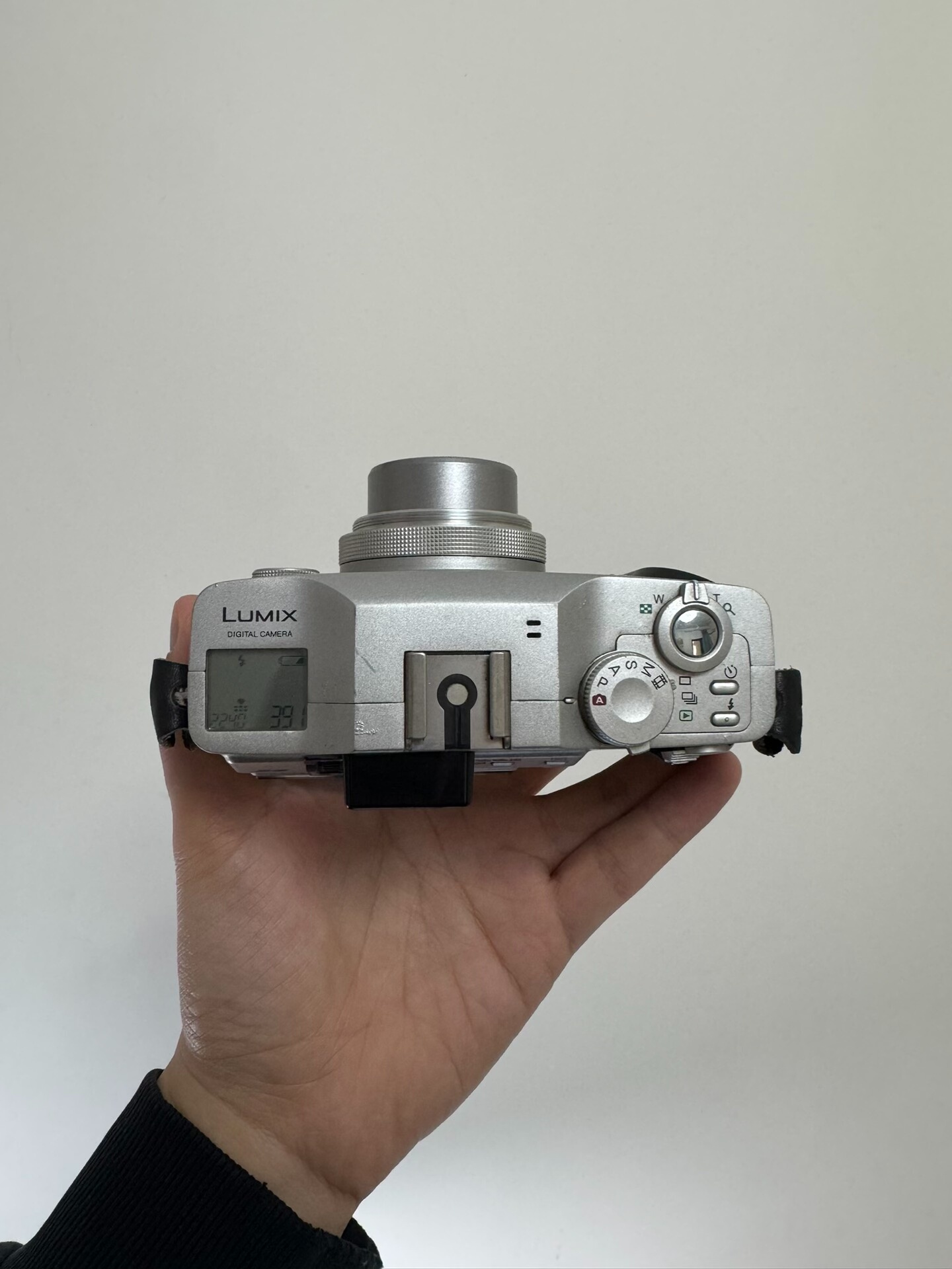 Panasonic LUMIX DMC-LC5 Tested Compact Digital Camera with Accessories