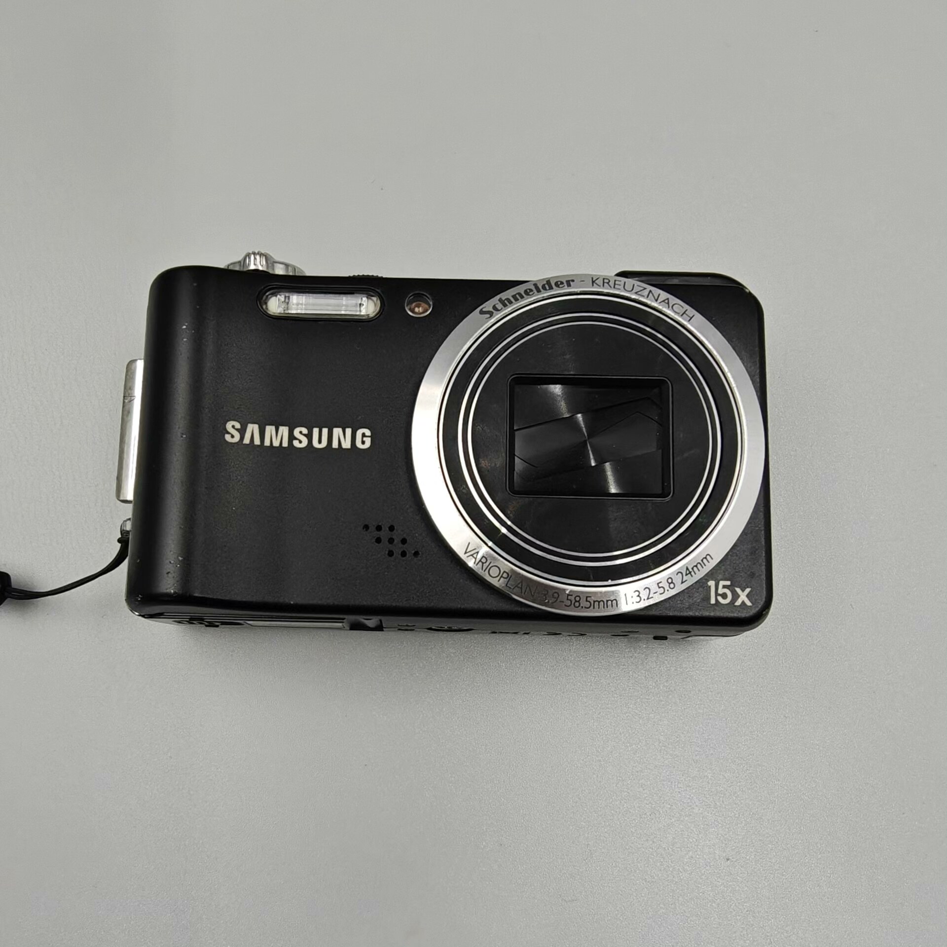 Samsung WB650 GPS 15x optical zoom Digital Camera 12.1 MP Video 3 In Amoled