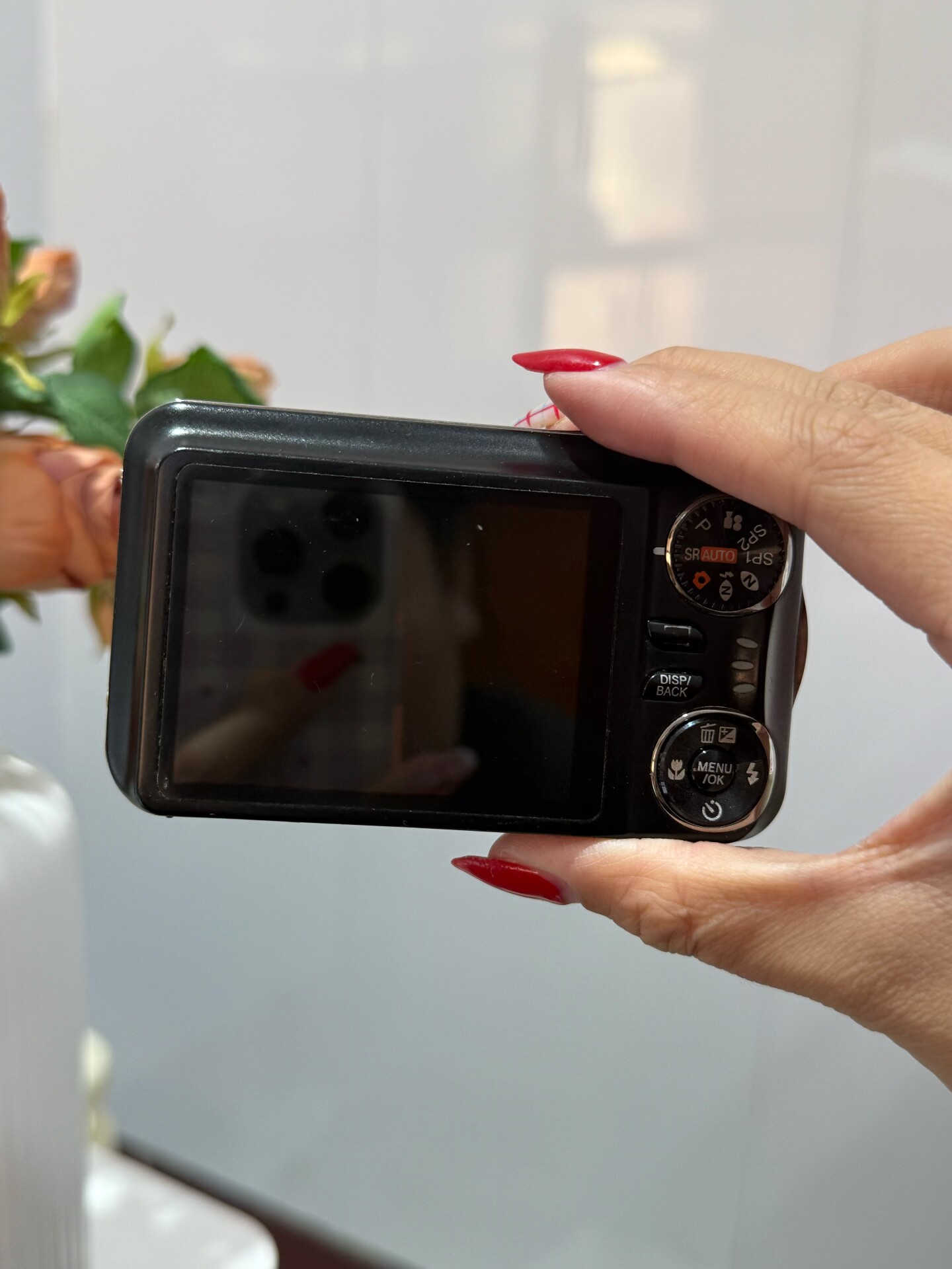 Fujifilm FinePix T200 Digital Camera 14MP 10x Optical Zoom , Charger , batterys