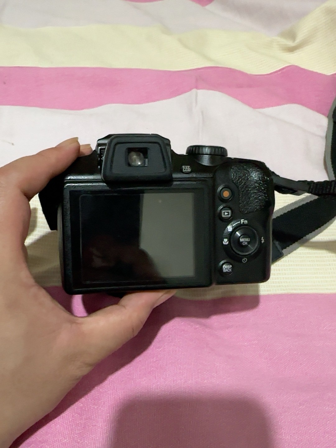 Fujifilm Finepix S9900W Digital Camera - 50x Optical Zoom, WiFi