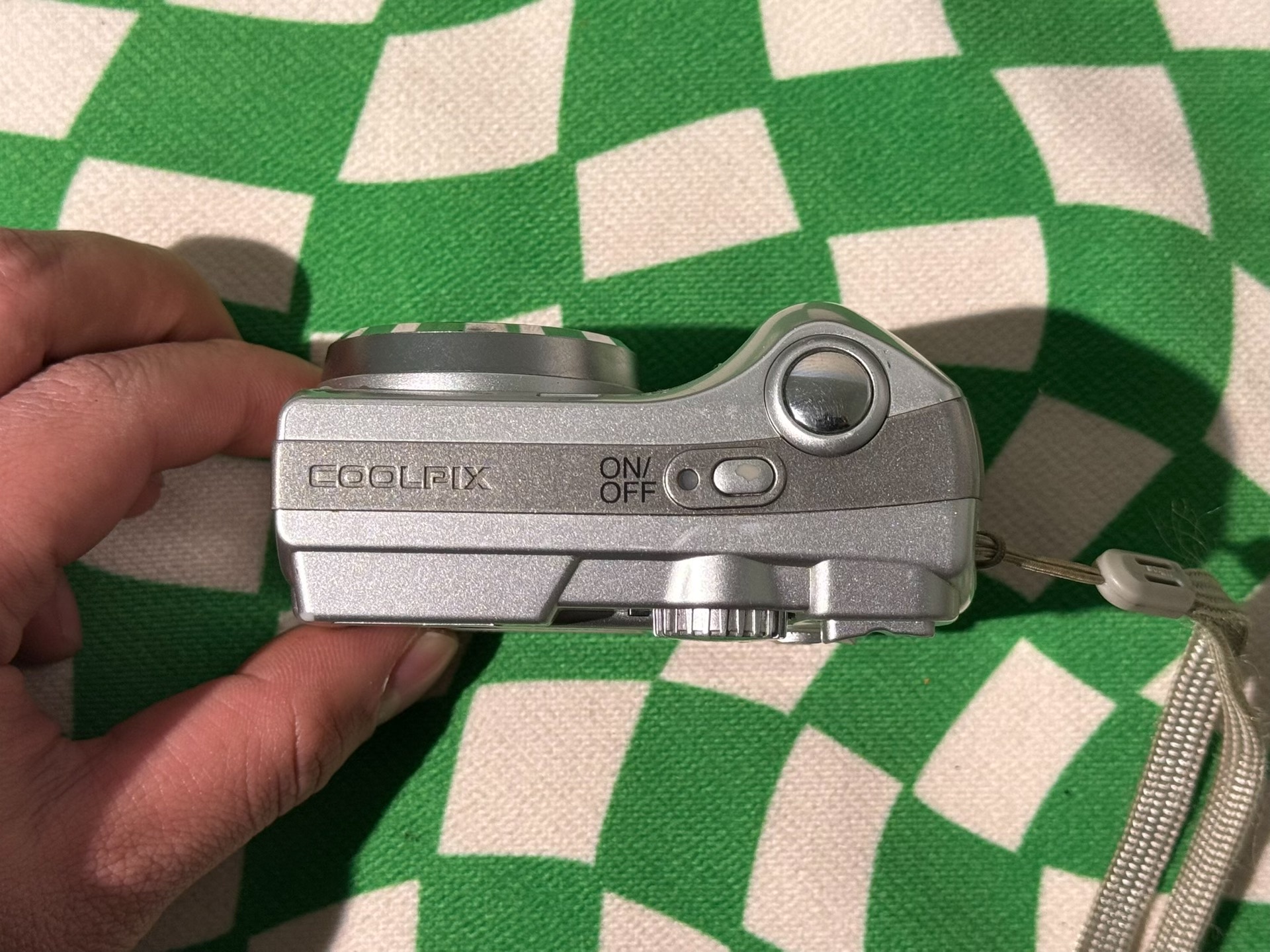 Nikon Coolpix Digital Camera 7600 E7600 7MP