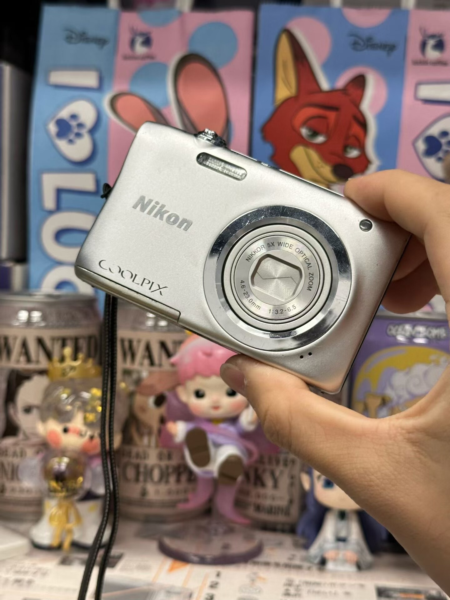 Nikon COOLPIX A100 Compact Digital Camera Silver 20.0MP Tested