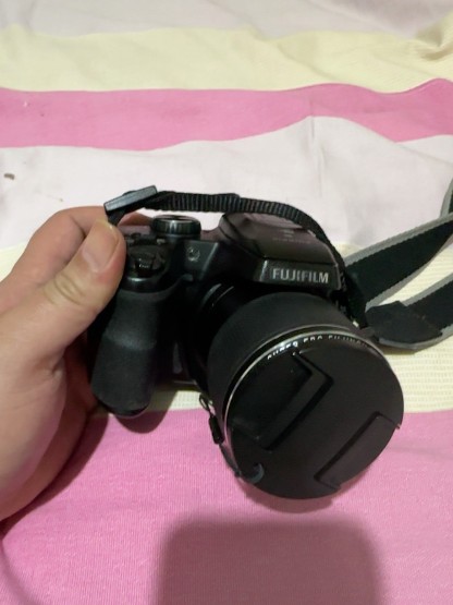 Fujifilm Finepix S9900W Digital Camera - 50x Optical Zoom, WiFi