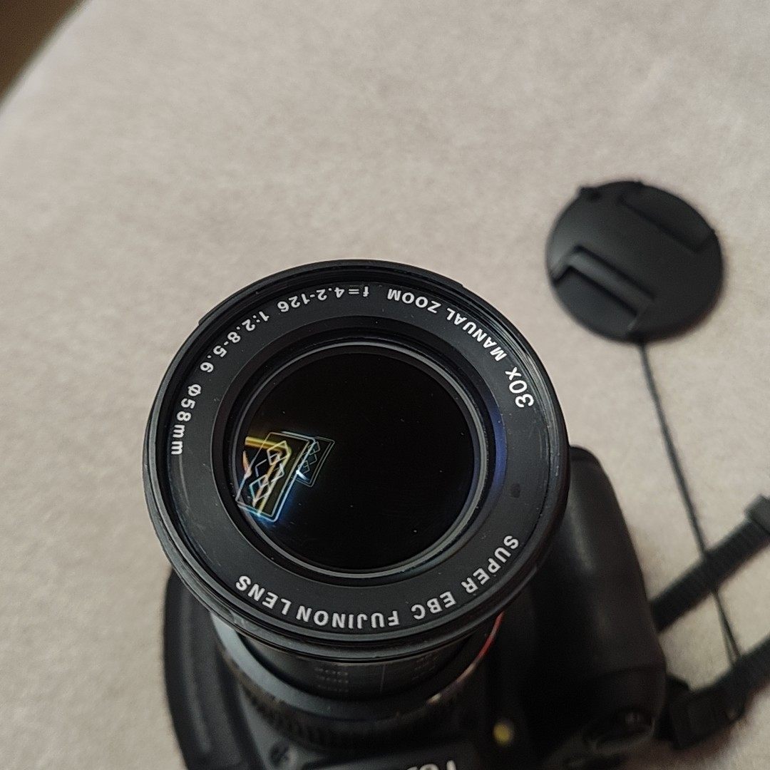 FUJIFILM FINEPIX HS 25 EXR W 4.2-126MM F/2.8-5.6 30X ZOOM LENS