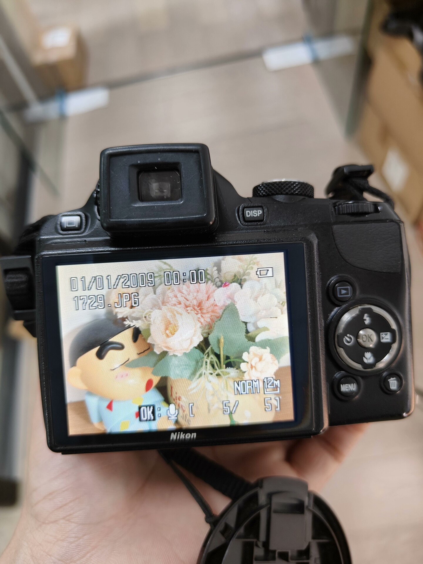 Nikon COOLPIX P90 Black 12.1 MP Digital Camera